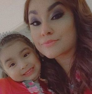 Meet your Posher, Roxy